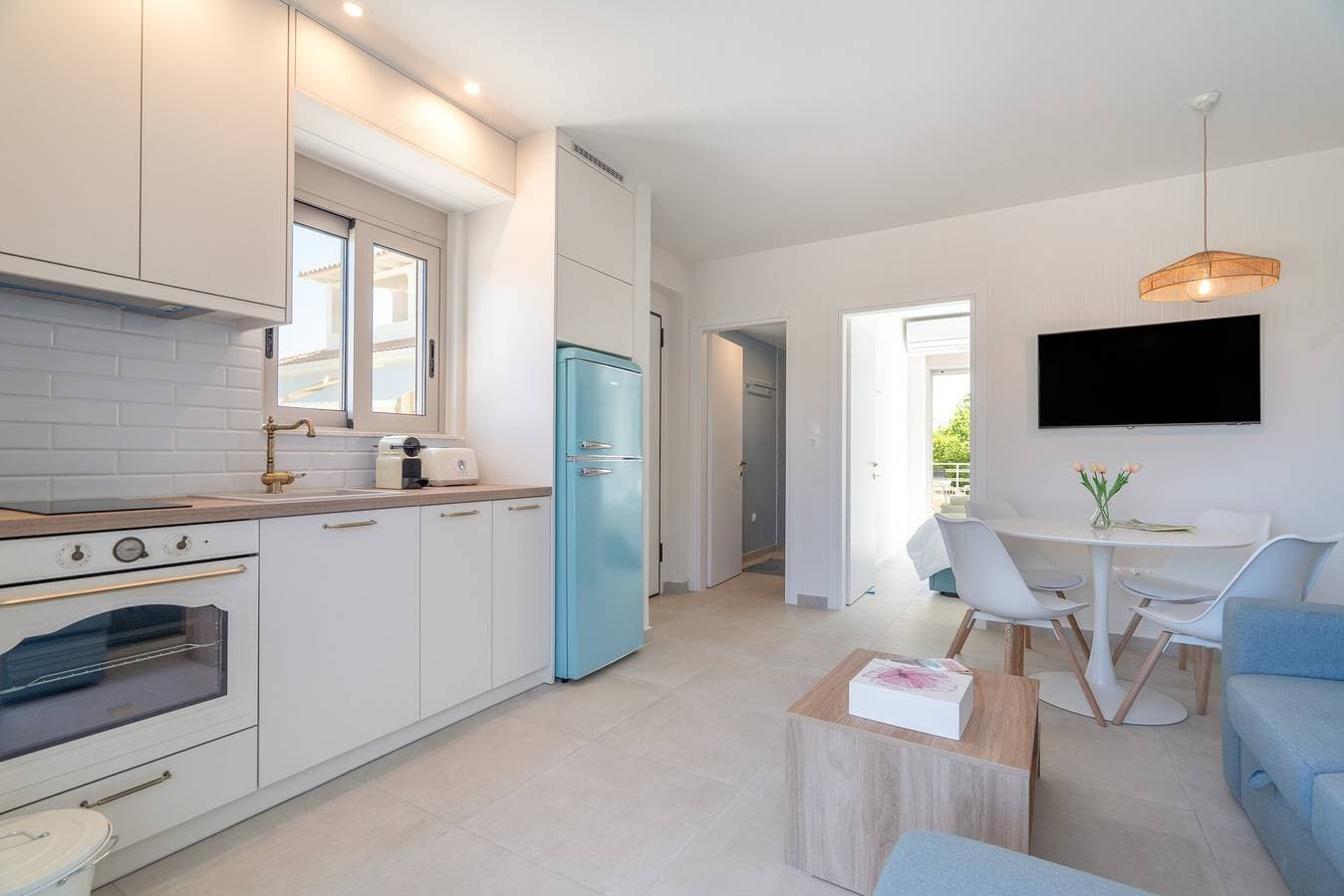 Foto 8 von 28: Apartment „White Shale Lux Suite“ mit Balkon und WLAN