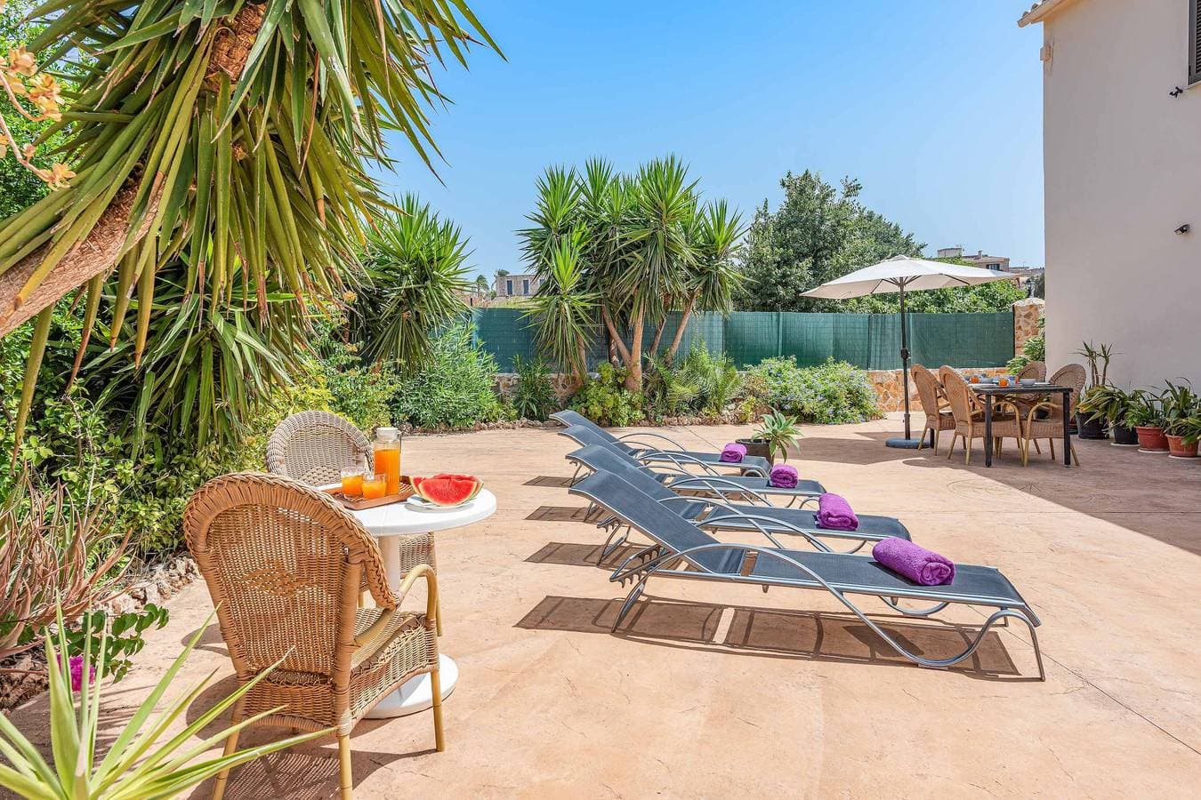 Foto 9 von 23: Villa für 4 Personen mit Balkon