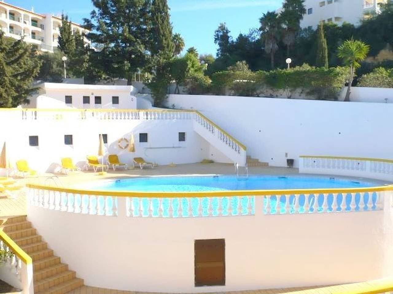 Foto 10 von 30: 135 Monte Dourado · Two Bed Apartment With Communa