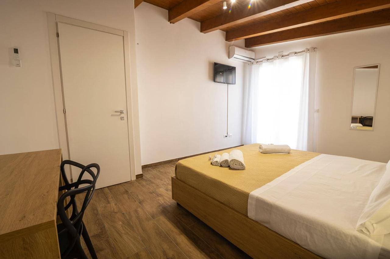 Foto 7 von 35: Deluxe Double Room with Extra Bed