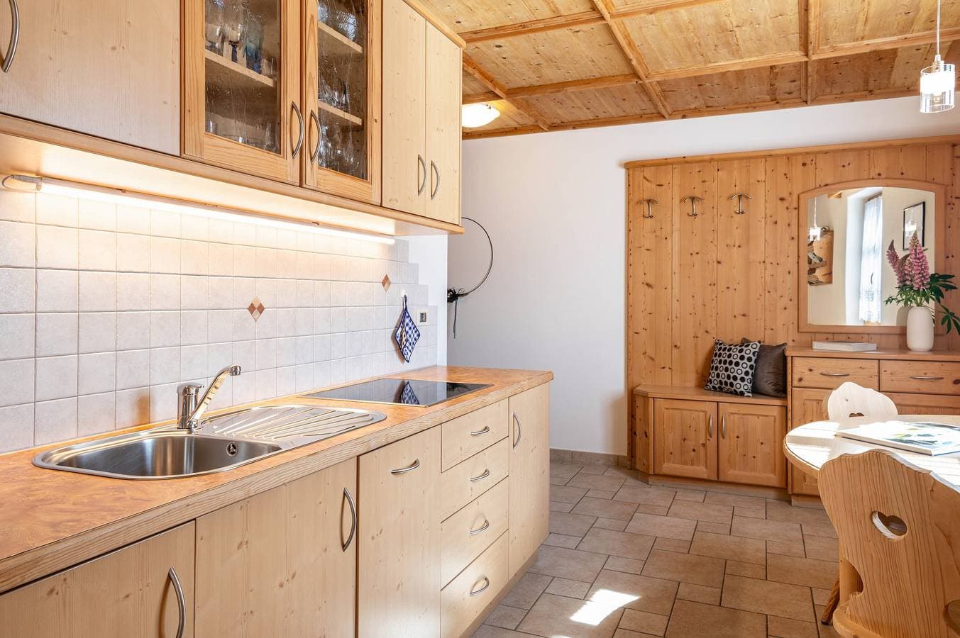 Foto 8 von 27: Ferienwohnung "Schreiberhof Panorama" mit Bergblick, Gemeinschaftsgarten und WLAN