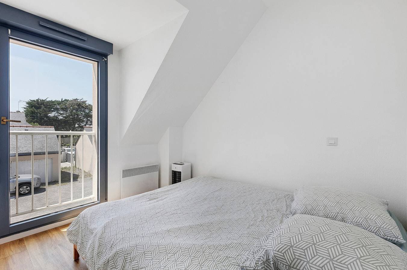Foto 6 von 21: Ferienhaus 'Kerann 1 Min zum Strand mit Garten' mit privater Terrasse, Garten & WLAN