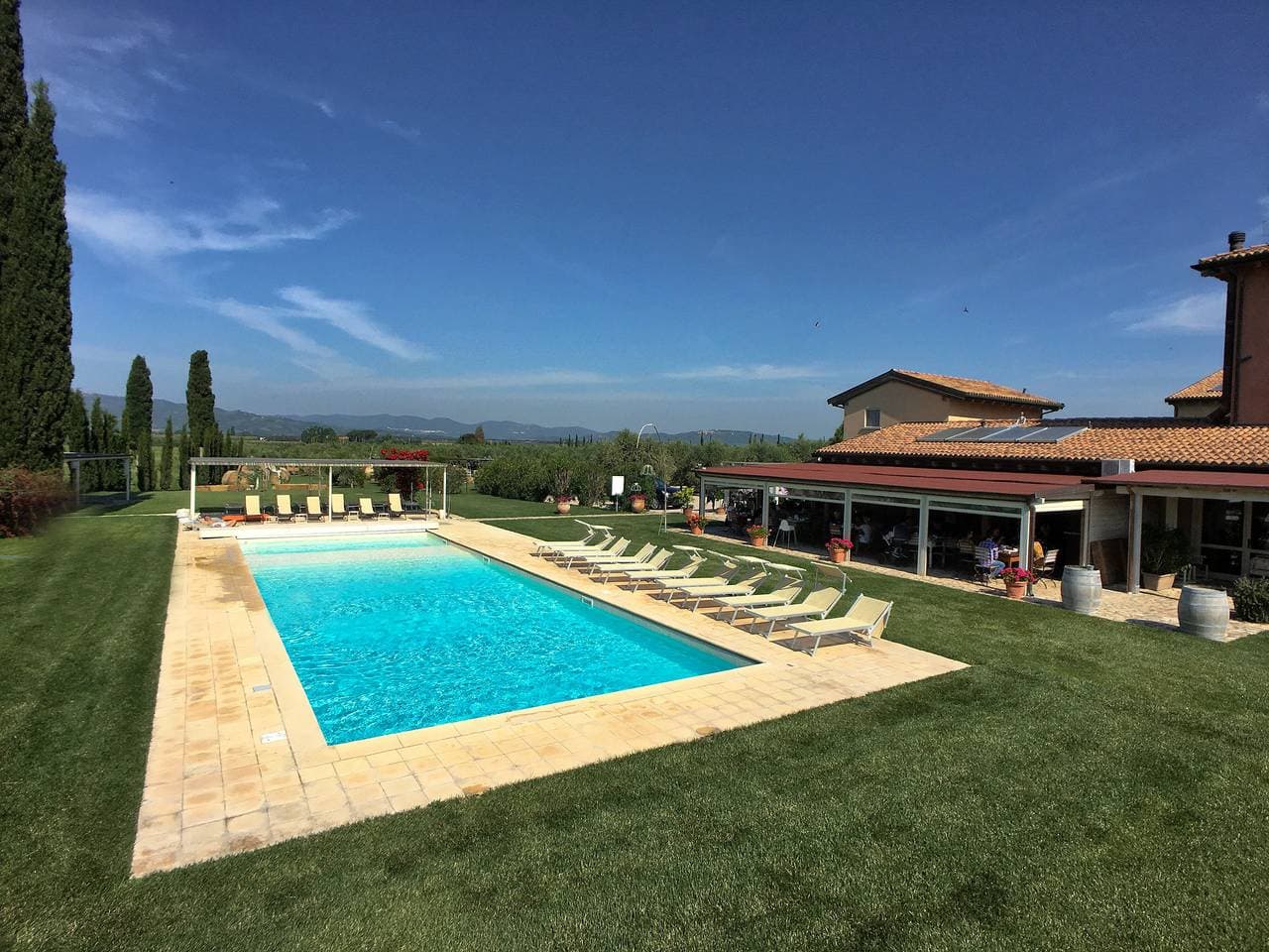Foto 13 von 77: Ferienhaus in Braccagni mit Jacuzzi & Golf