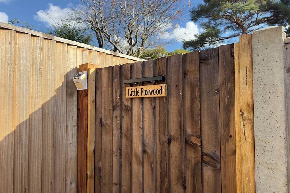 Foto 10 von 30: Little Foxwood - Garden Lodge with Sauna