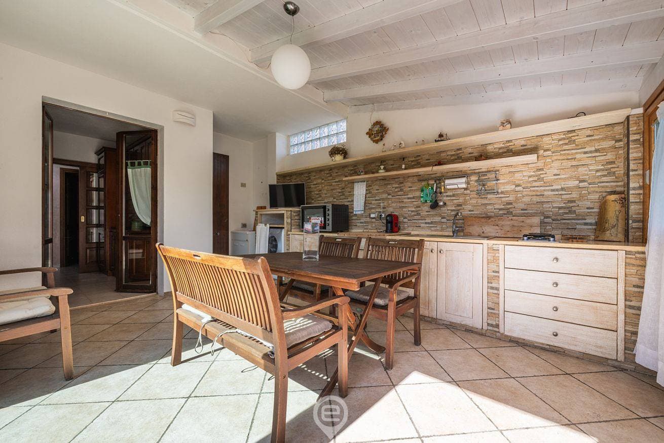 Foto 8 von 34: Ferienhaus für 5 Personen mit Balkon/Terrasse