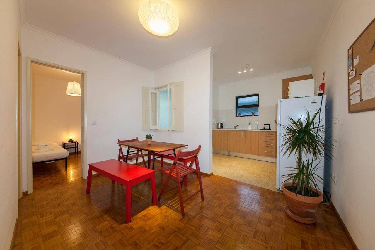 Foto 4 von 27: Two-Bedroom Apartment