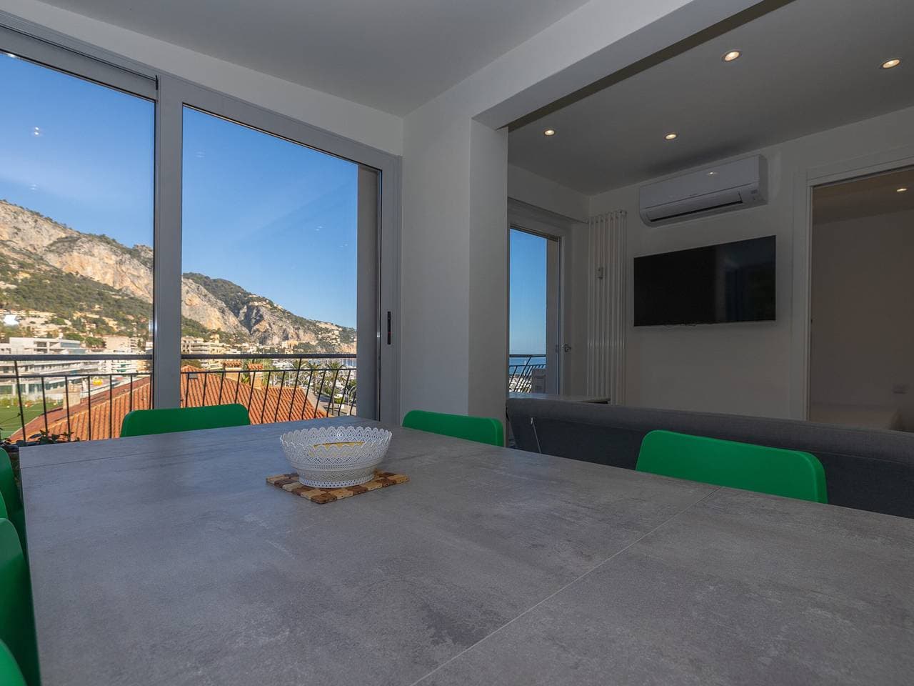 Foto 9 von 18: Ruhige 1 Zi-Wohnung renoviert mit Terrasse und WLAN in Menton