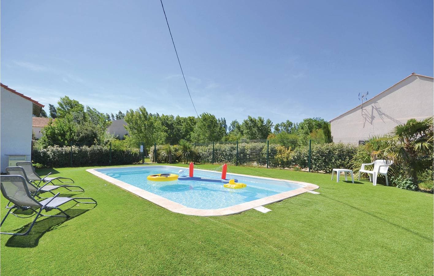 Foto 12 von 40: Rhone-Side Wohnung: AC, Pool, Parkplatz & WiFi!