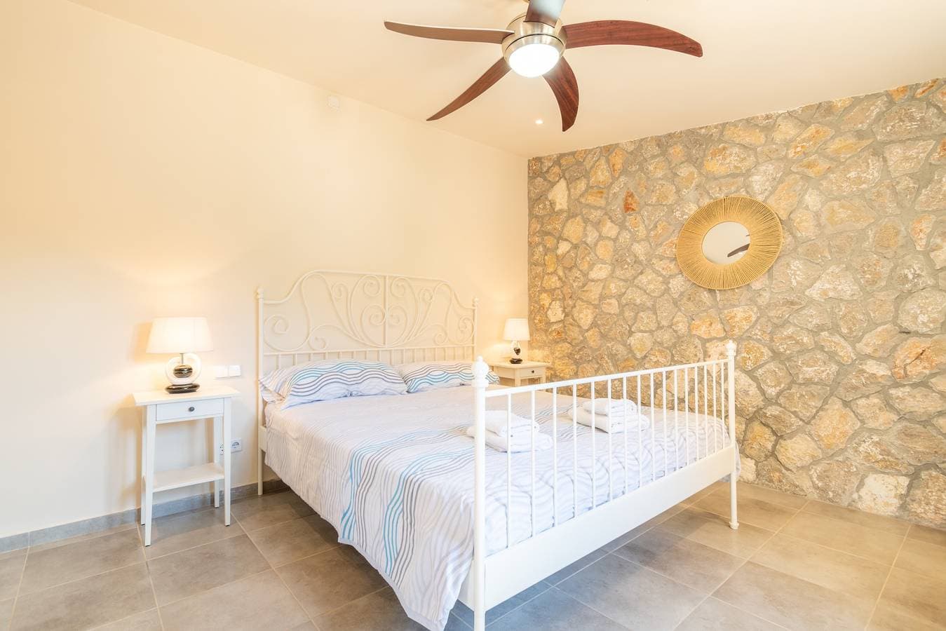 Foto 13 von 31: Ländliche Finca bei Manacor, Mallorca – Privater Pool, Garten & WLAN