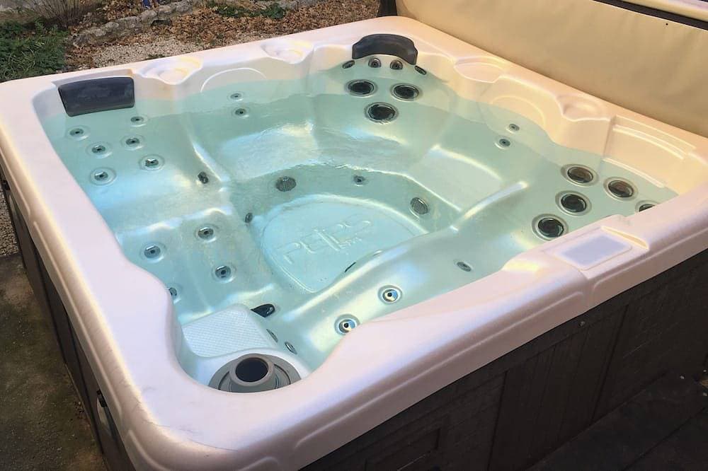 Foto 11 von 11: In the Luberon, indulge yourself with a private spa and sauna