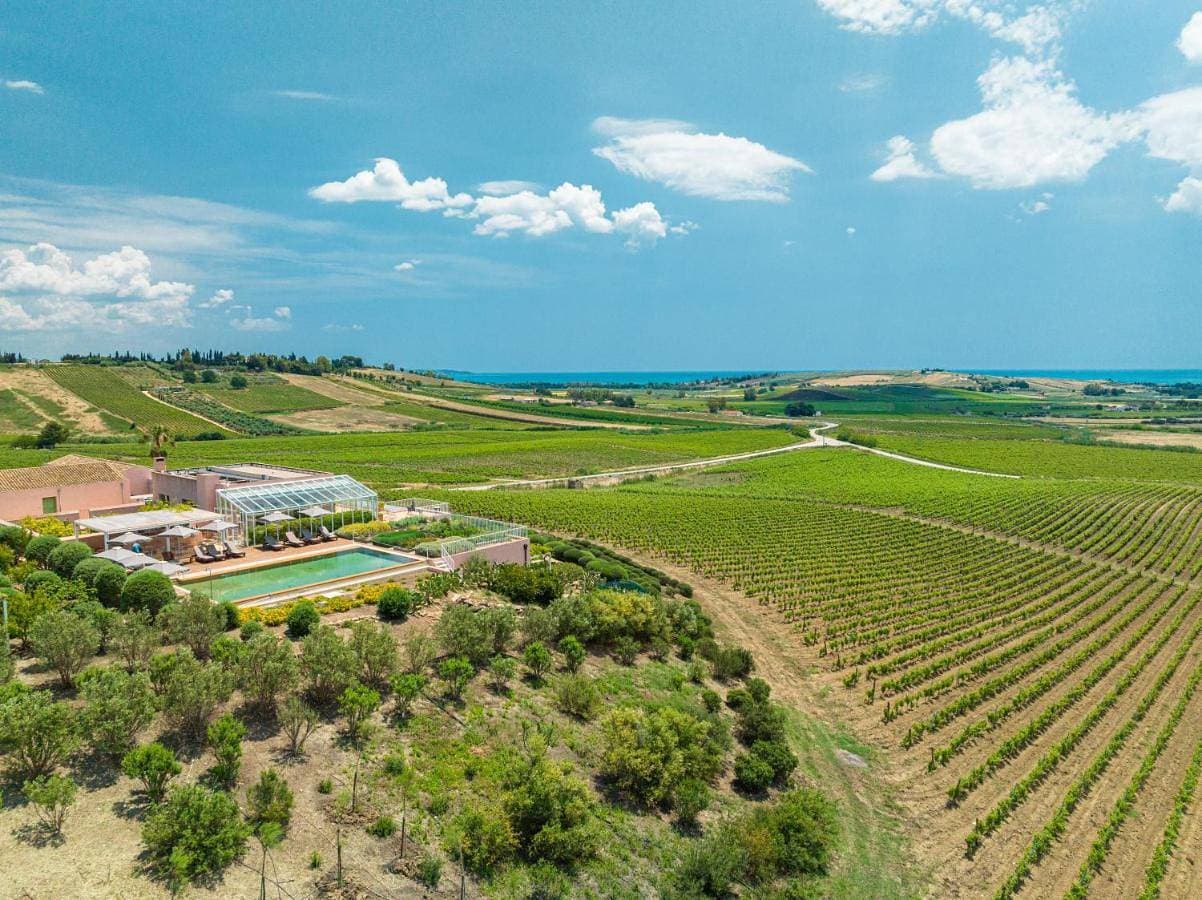 La Foresteria Planeta Wine Resort & Beach Club 1