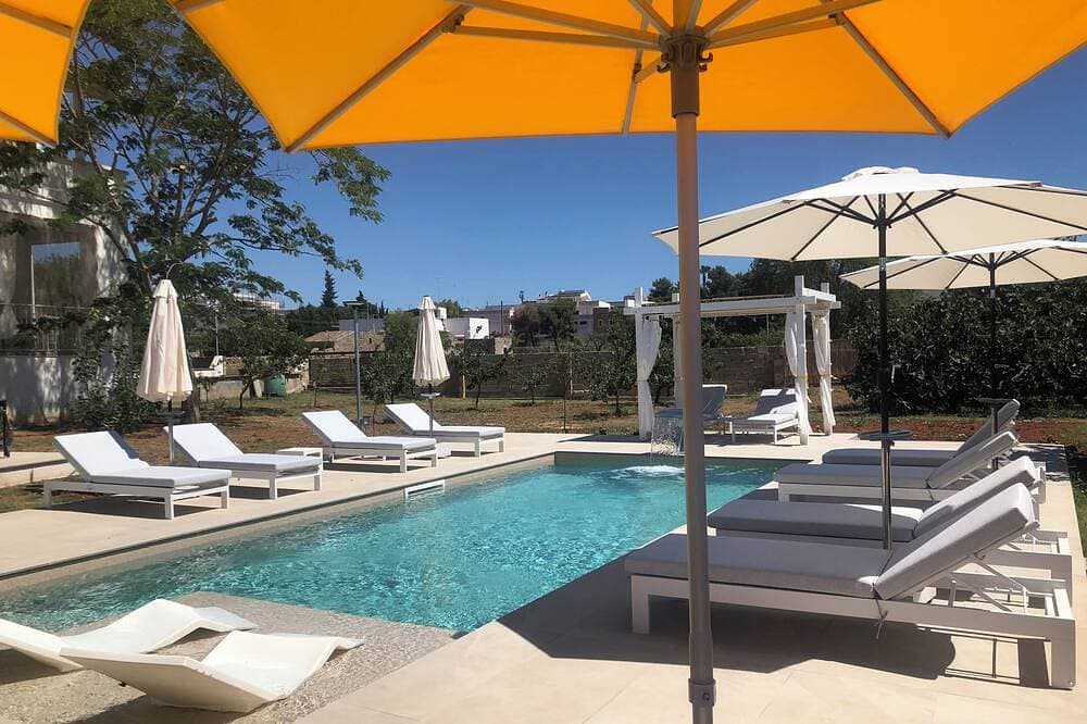 Foto 13 von 30: Beautiful villa with Pool&BBQ