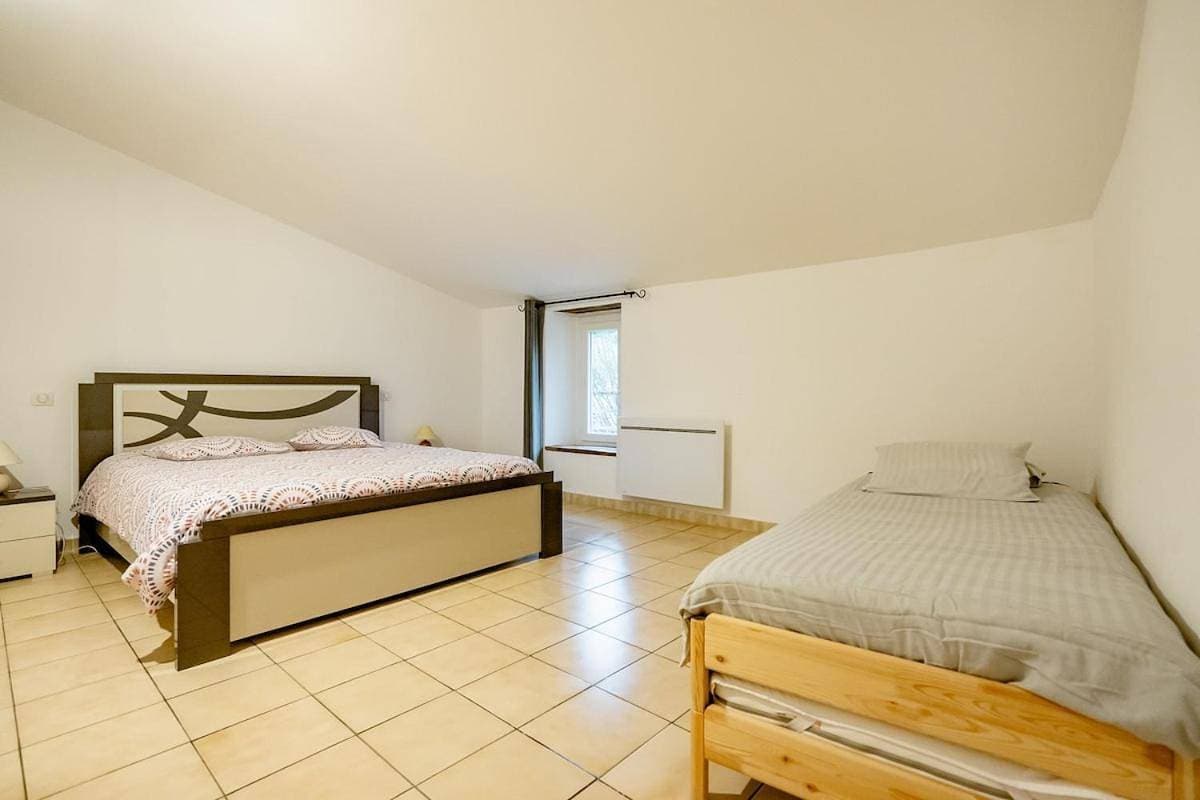 Foto 4 von 25: Seven-Bedroom House