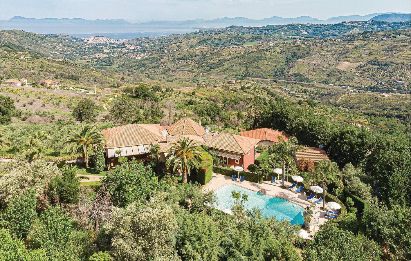Foto 5 von 24: Terrassenwohnung am Pool in Laureana Cilento
