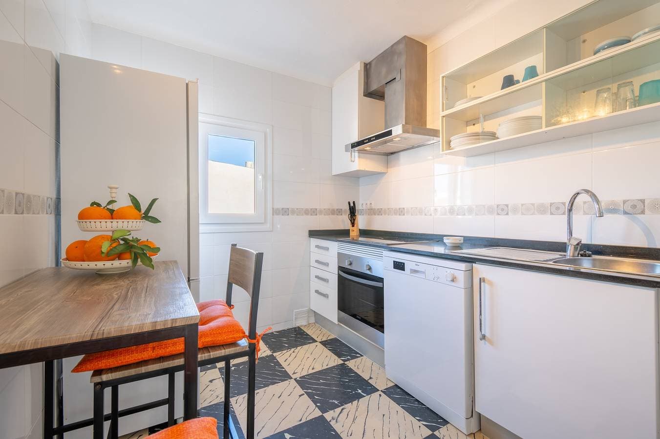 Foto 6 von 28: Ferienwohnung 'Fantastic' mit Privatterrasse, Wi-Fi und Klimaanlage