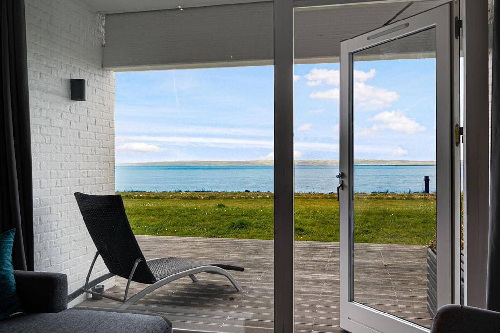 Ferienwohnung in erster Reihe mit Panoramablick über die Ebeltoft Bucht 1
