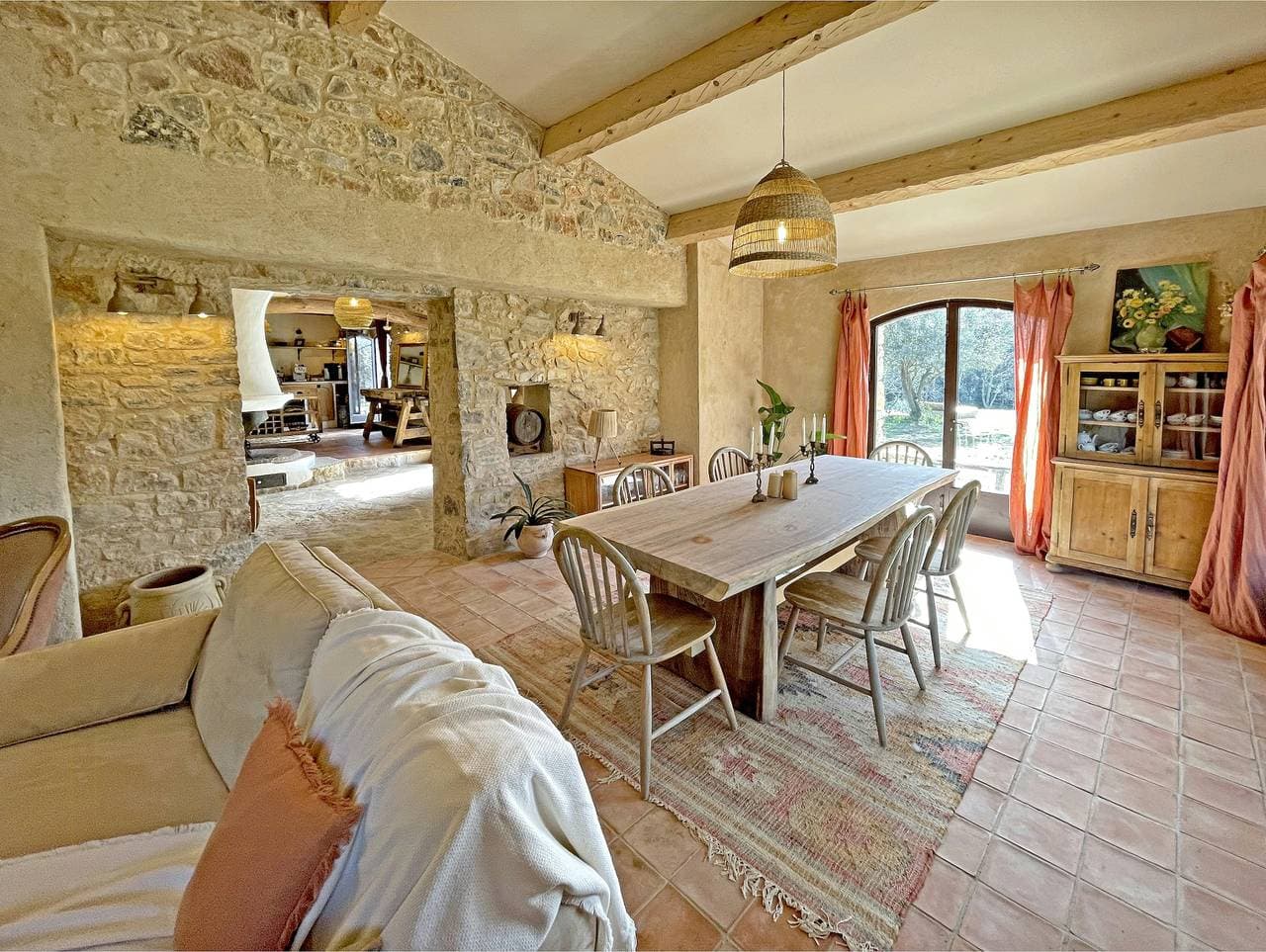Foto 10 von 57: Historische Schafstallung im Herzen der Provence