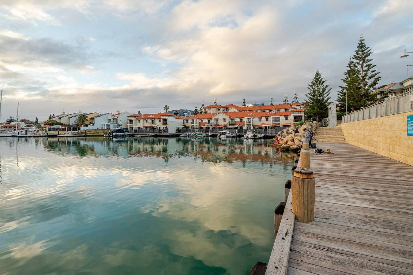 Foto 2 von 58: In der Mindarie Marina gelegen, ein Luxushaus in perfekter Lage