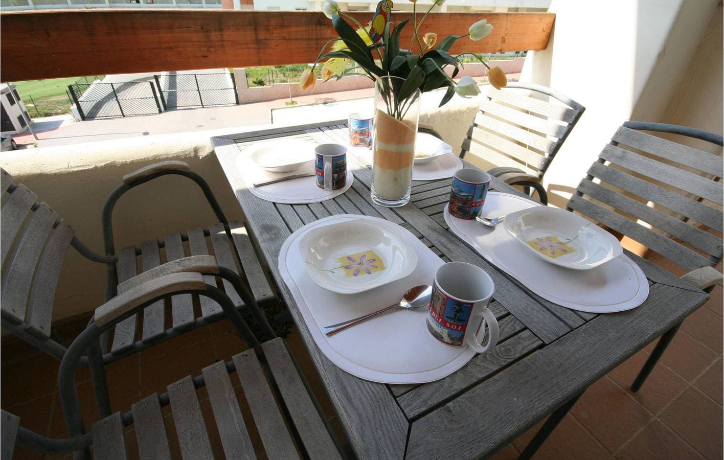 Foto 5 von 14: Apartment mit Poolterrasse: 2,5 km zum Bil Bil Strand