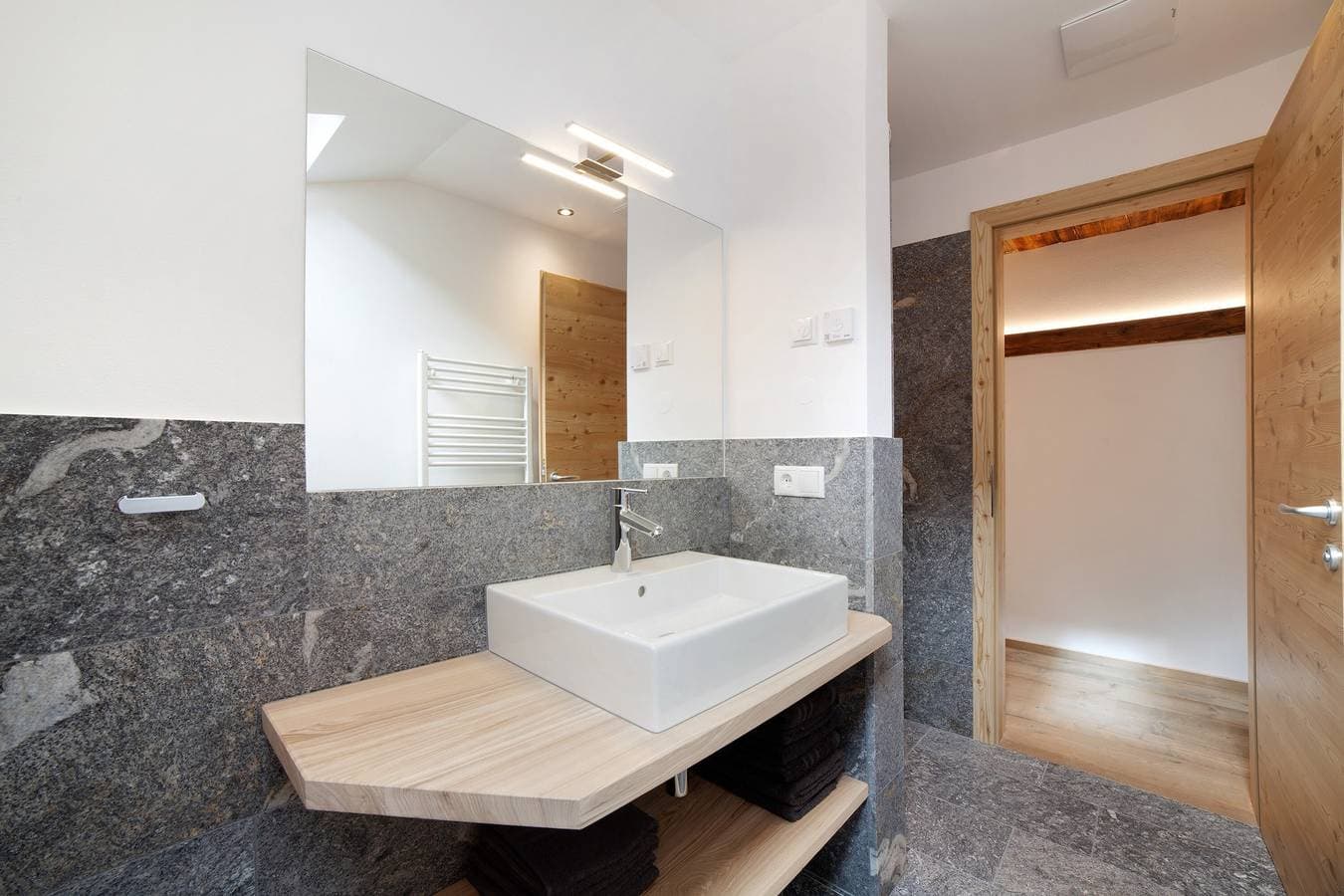 Foto 8 von 43: Ferienwohnung 'Herrischner 2' mit Bergblick, privater Terrasse und WLAN