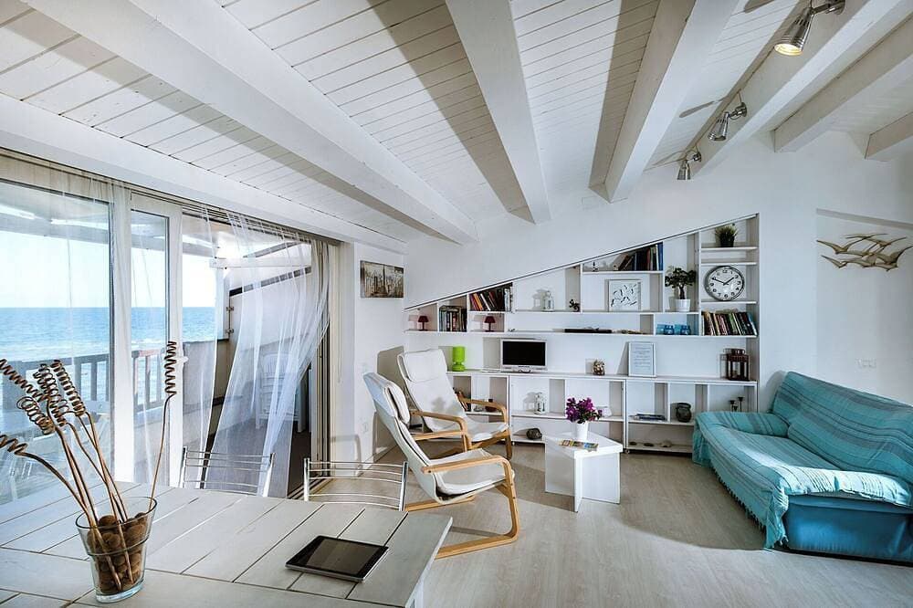 Foto 9 von 22: Modernes Apartment am Meer mit Panoramaterrasse