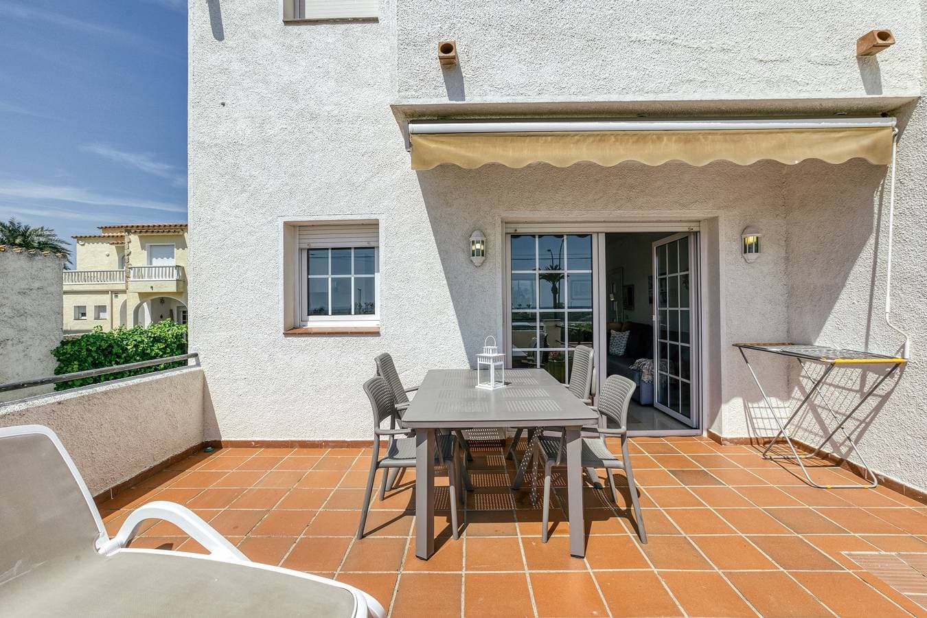 Foto 4 von 30: Ferienwohnung 'Art- Apartamentos Revilla Tacke C' mit Meer-/Strandblick und Balkon