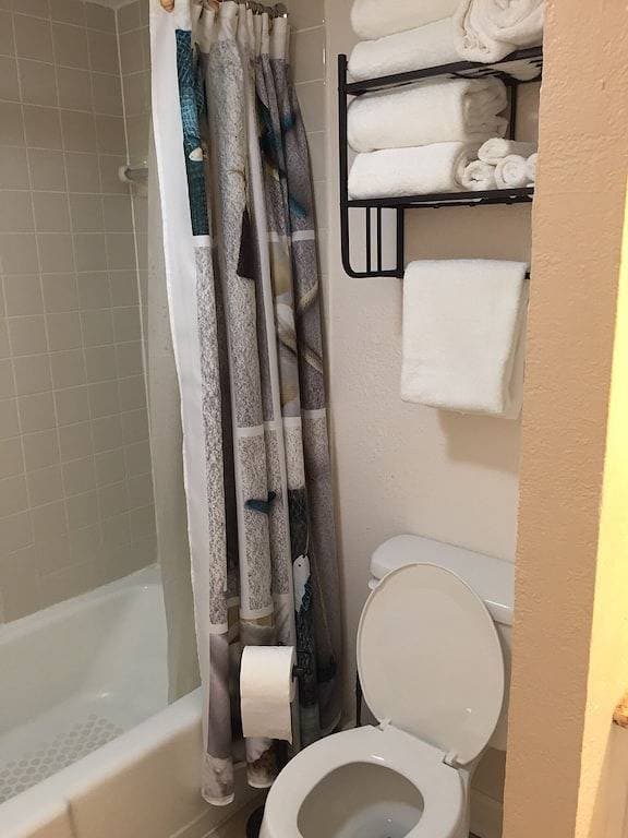 Foto 8 von 43: Blue Water Resort Condo # 818