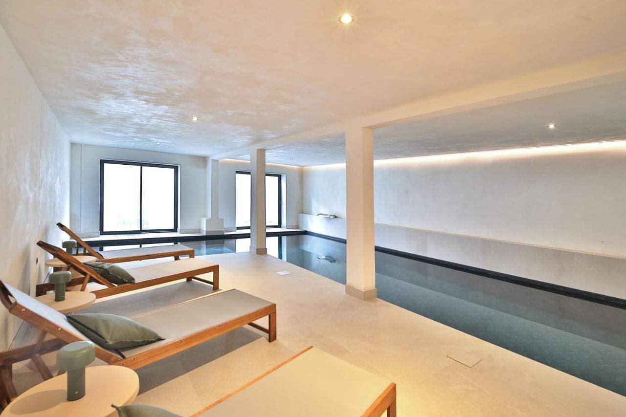 Signature Villa Heated Pool - Welkeys 1