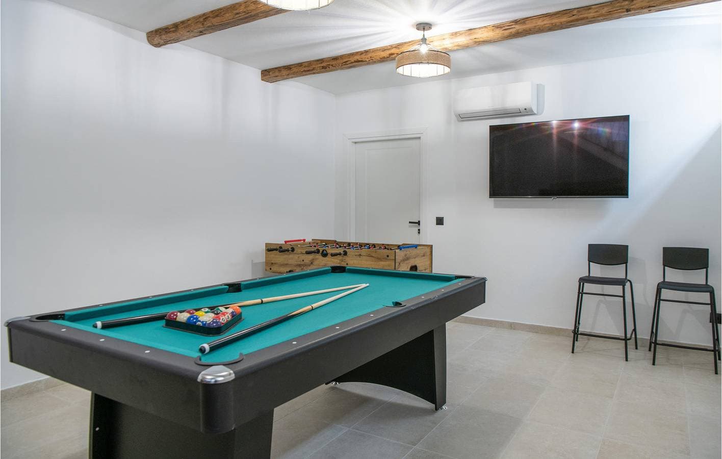 Foto 9 von 40: Gemütliche 230 m² große Wohnung mit WLAN, Klimaanlage, Terrasse und Parkplatz