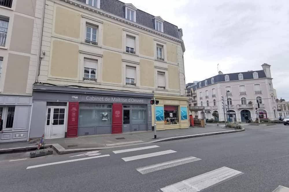 Le Continental 1