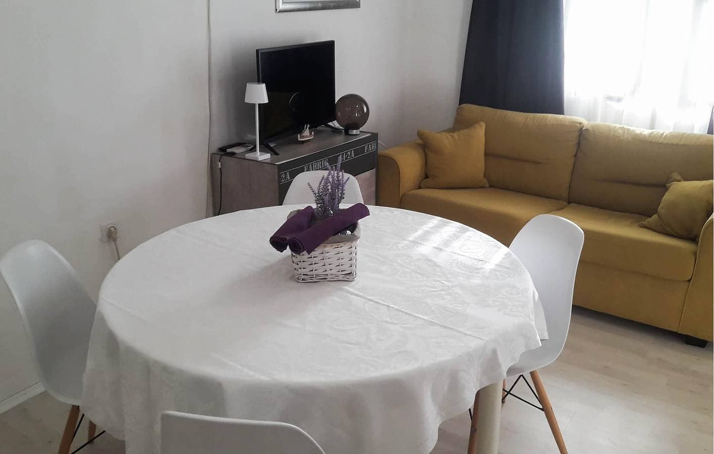 Foto 11 von 28: Gemütliche 140 m² große Wohnung mit Terrasse, in der Nähe der Küste und des Stadtzentrums