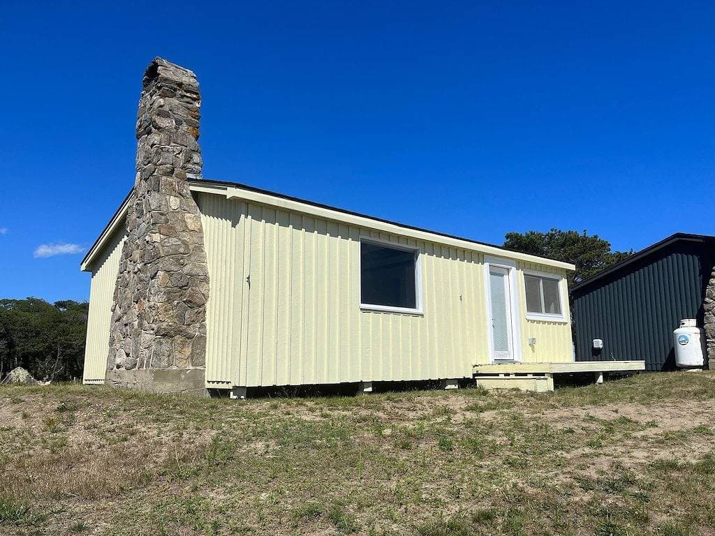 Foto 13 von 19: Driftwood Cottage just Steps to the Sandy Popham Beach!