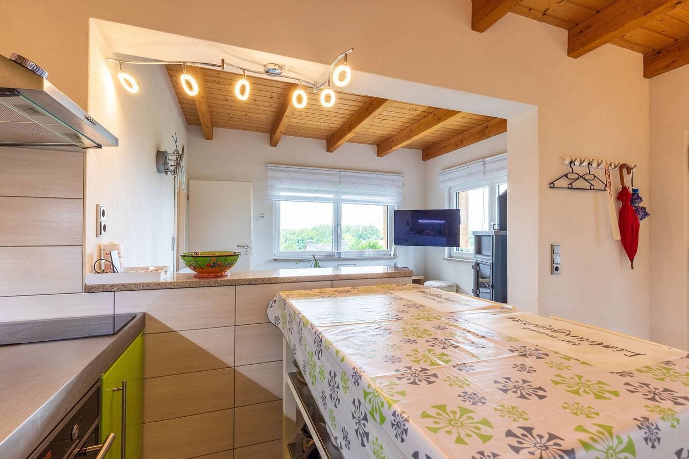 Foto 12 von 24: Ferienhaus 'Teufelsmauer-Blick' mit Bergblick, Gemeinschaftsterrasse und Wi-Fi