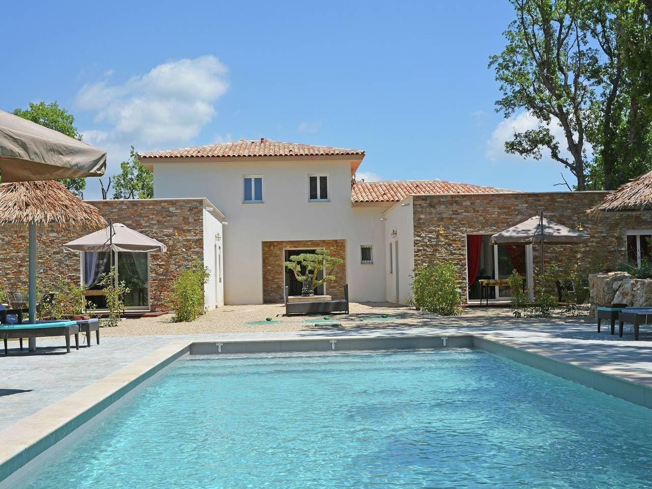 Villa 1