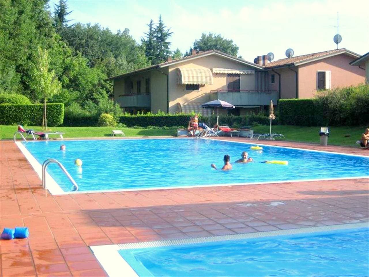 Foto 5 von 36: Ferienhaus Lazise am Gardasee mit Pool