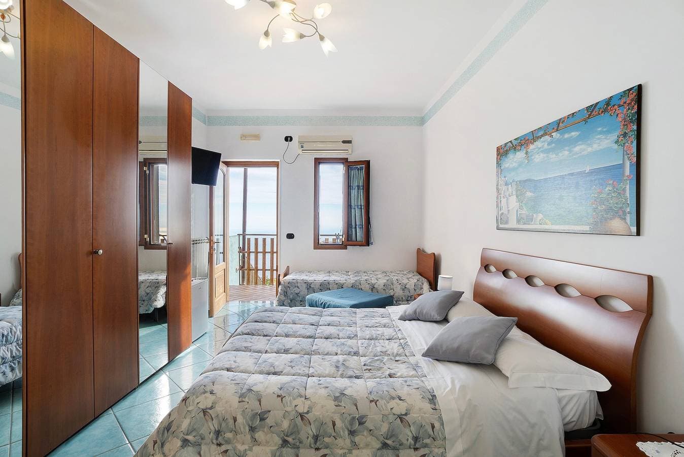 Foto 4 von 21: Zimmer Amalfi mit Meerblick