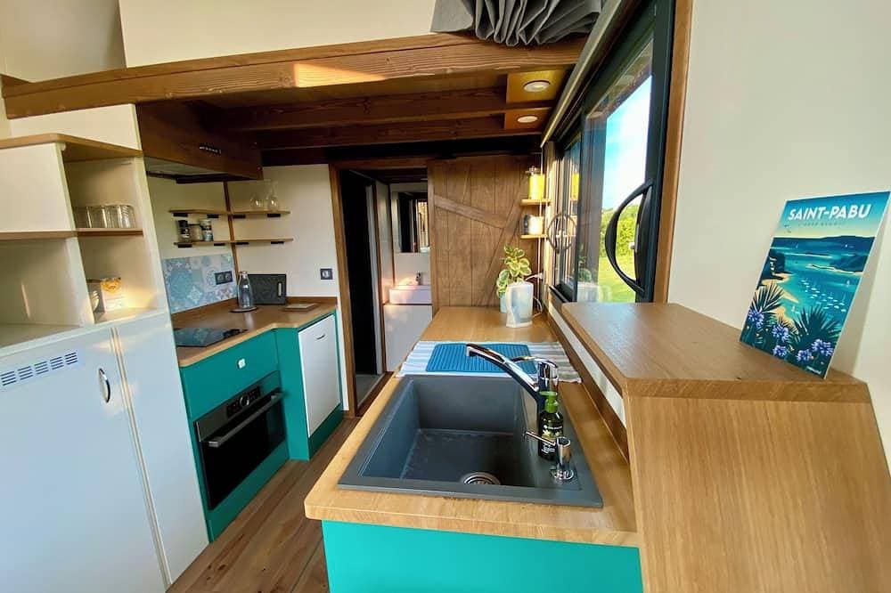 Foto 6 von 21: Walk to the beach for ker Ael's Tiny house