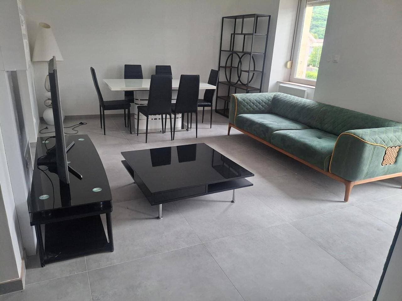 Foto 10 von 22: Two-Bedroom Apartment
