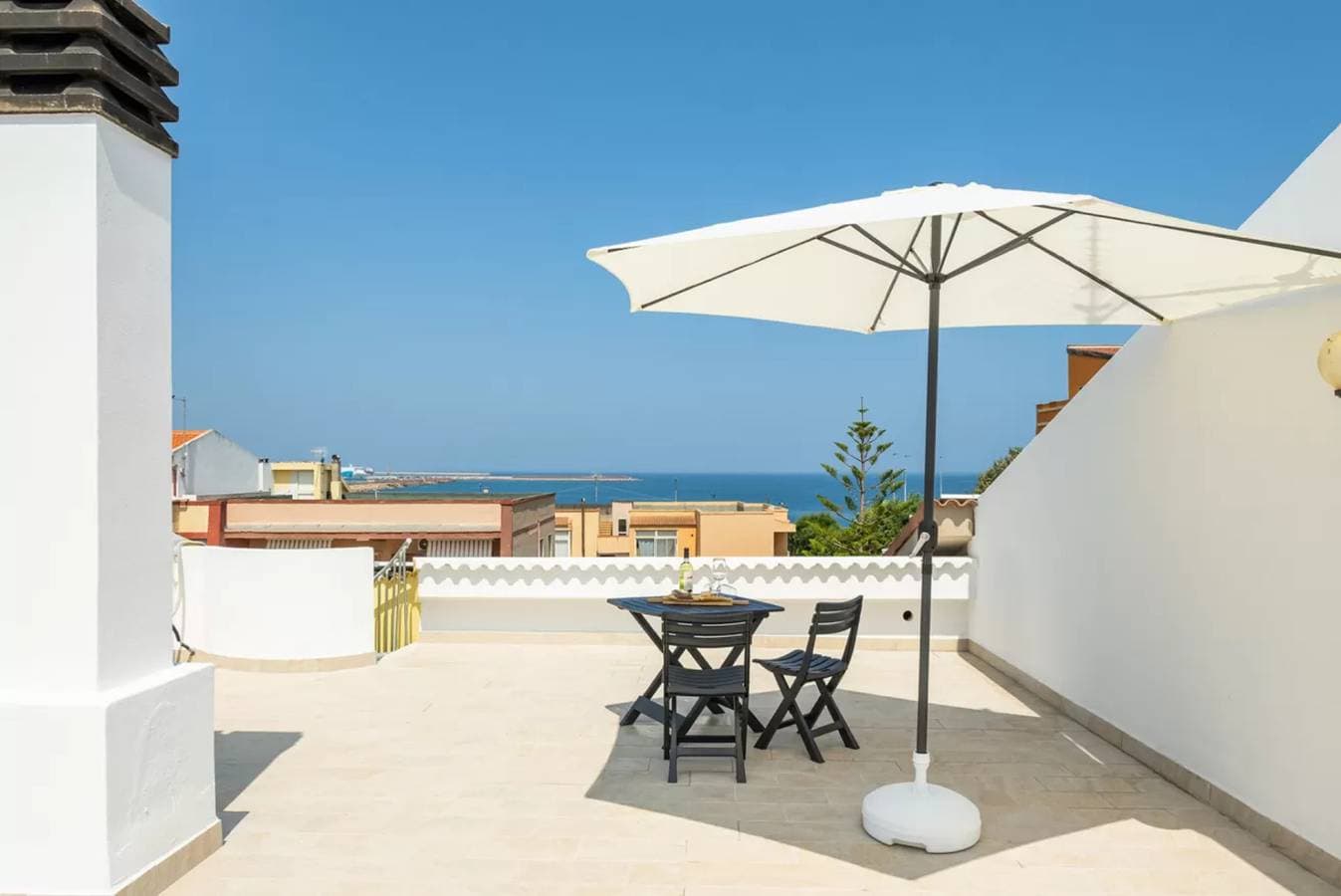 Wohnung mit Panoramablick auf das Meer 1