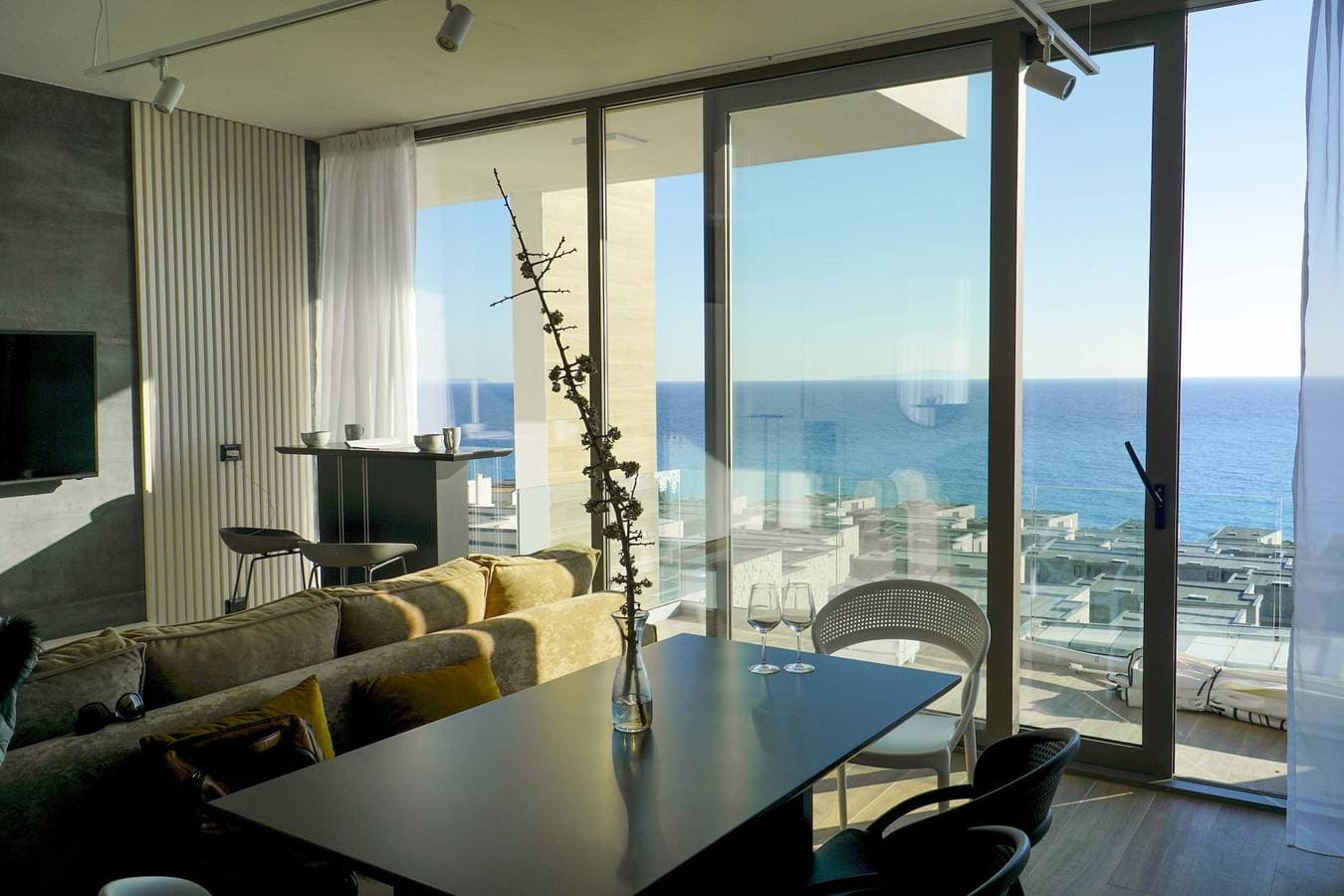 Foto 2 von 52: Olea Residence, luxuriöses Apartment mit Meerblick und Privatstrand 2 Min