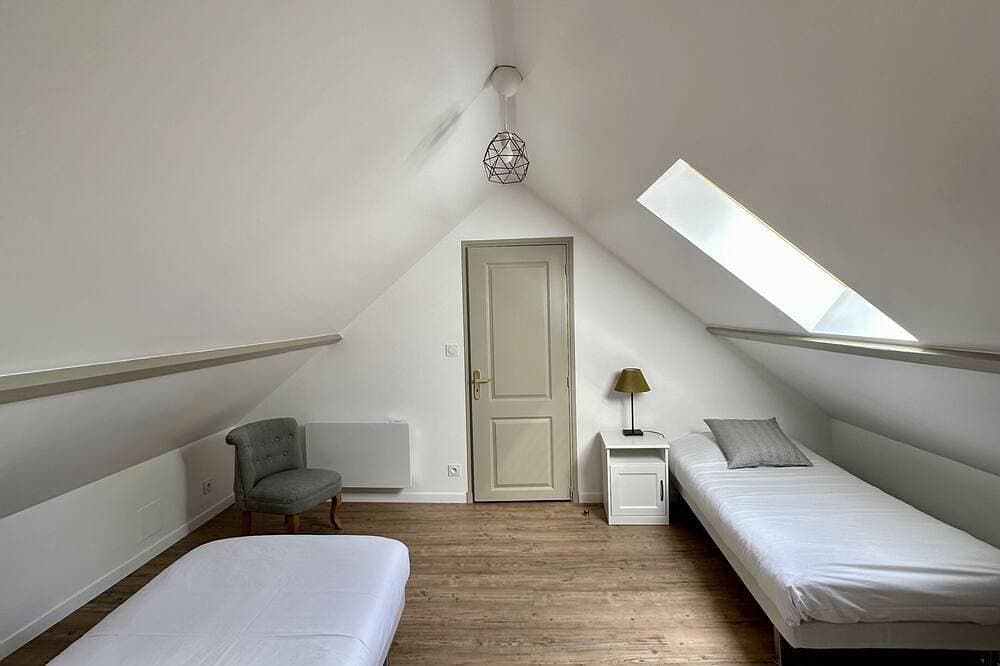 Foto 6 von 30: Villa-Superior-Ensuite mit Badewanne und Dusche-Meerblick