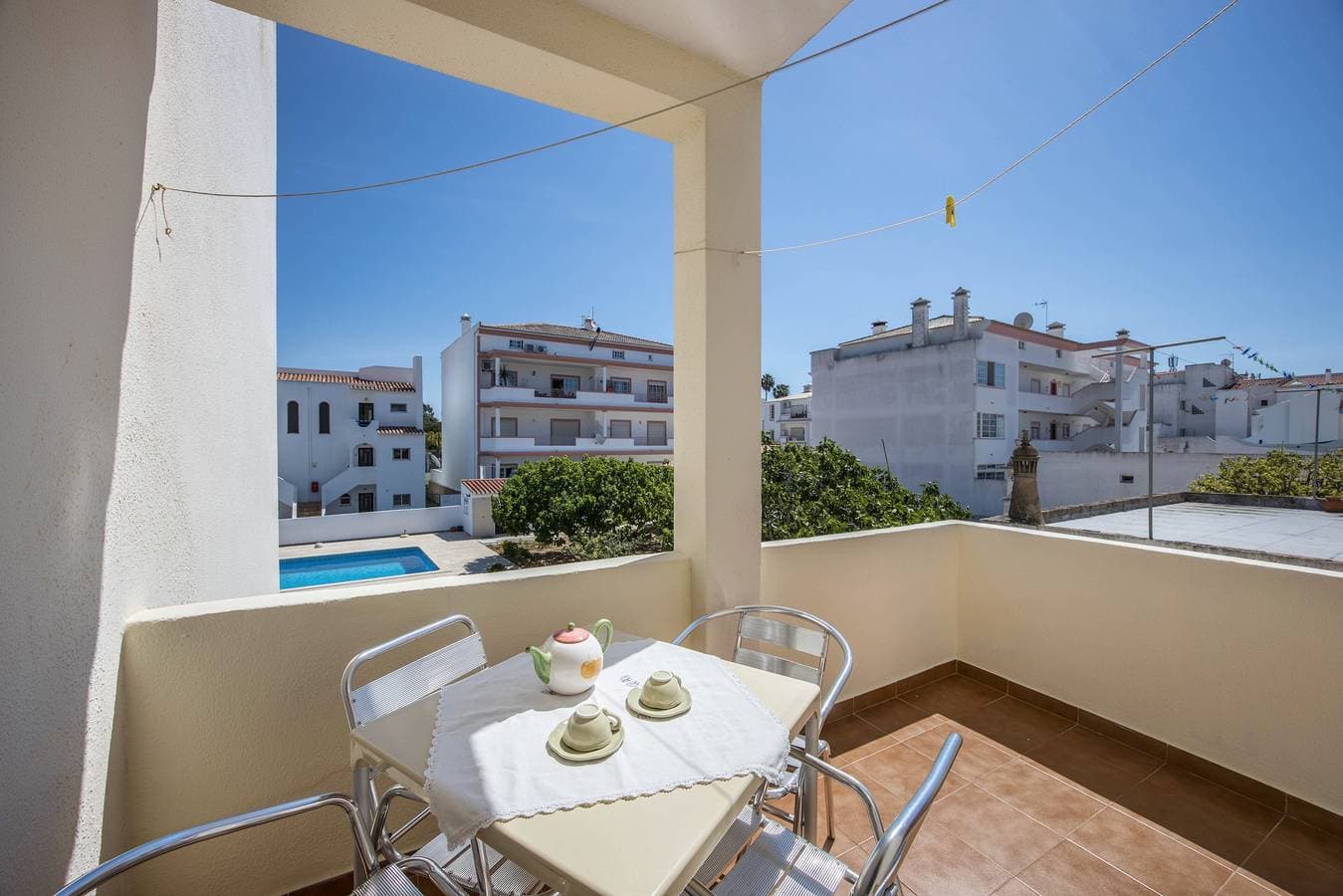 Foto 6 von 30: Ferienwohnung Villas Brites nº3 mit Balkon, Gemeinschaftspool und WLAN