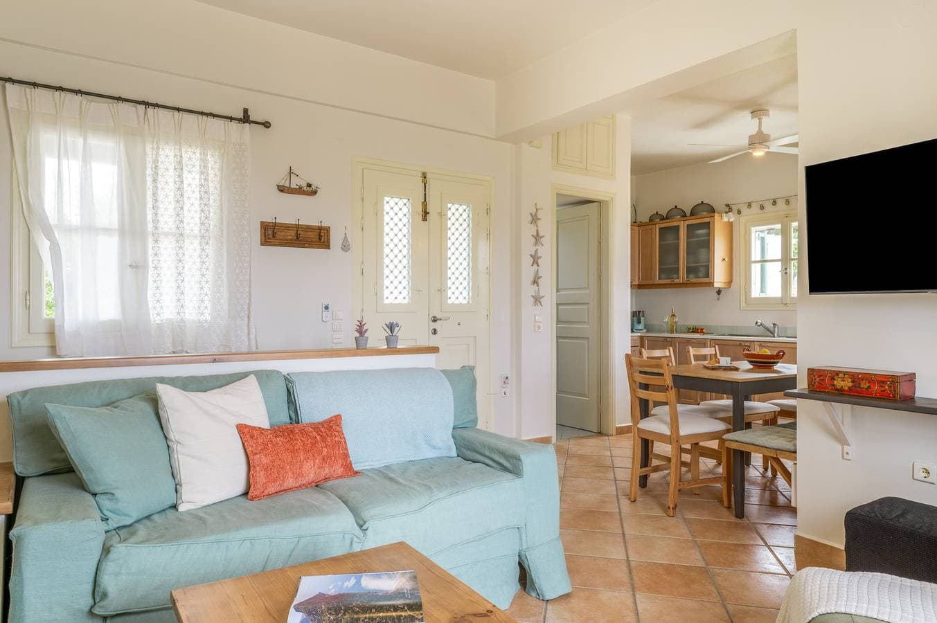 Foto 4 von 33: Ferienhaus „Sunset Retreat Villa Sophia“ mit WLAN und Klimaanlage