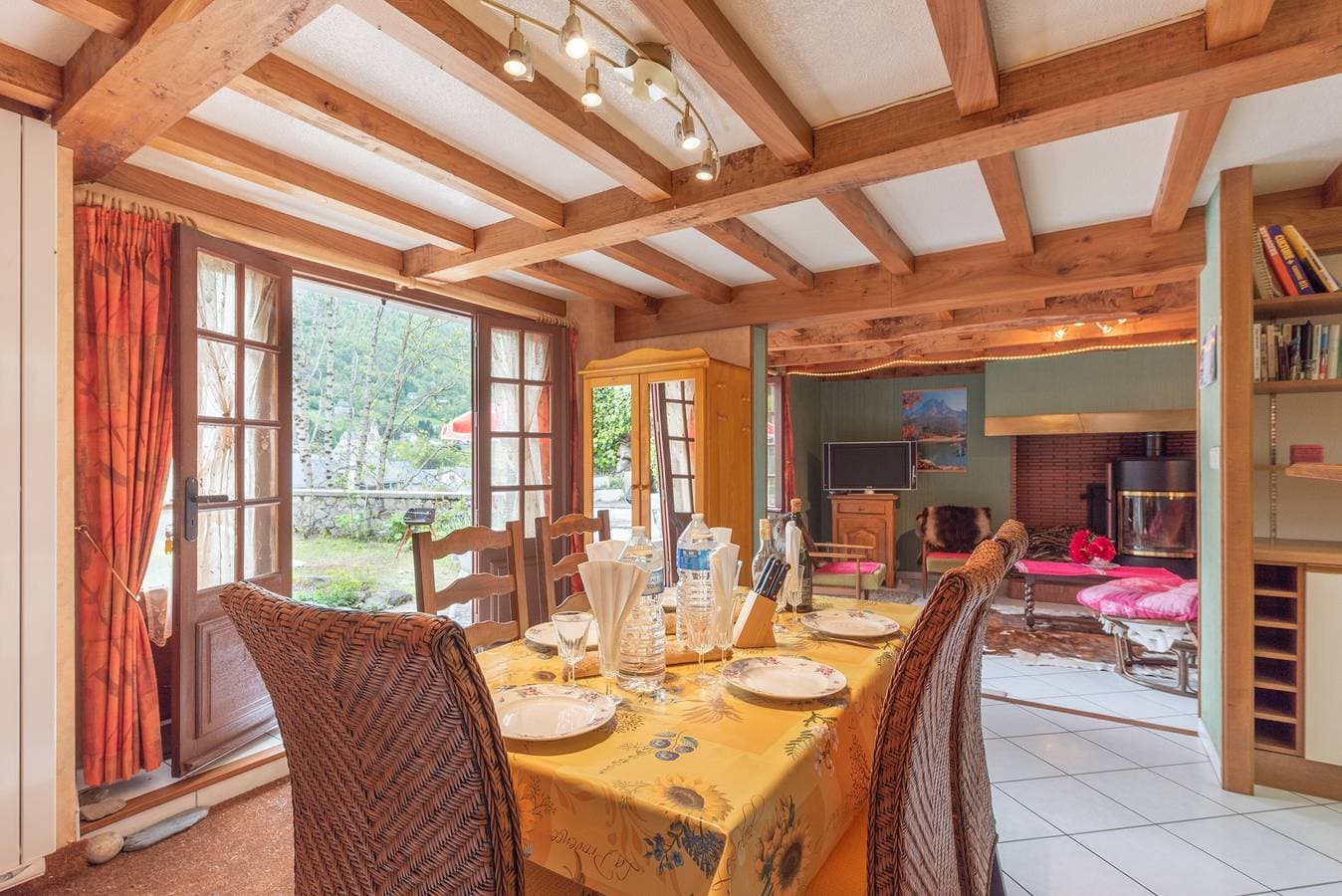 Foto 8 von 20: Ferienhaus 'Cottage Au Calme' mit Bergblick, privater Terrasse und privatem Garten