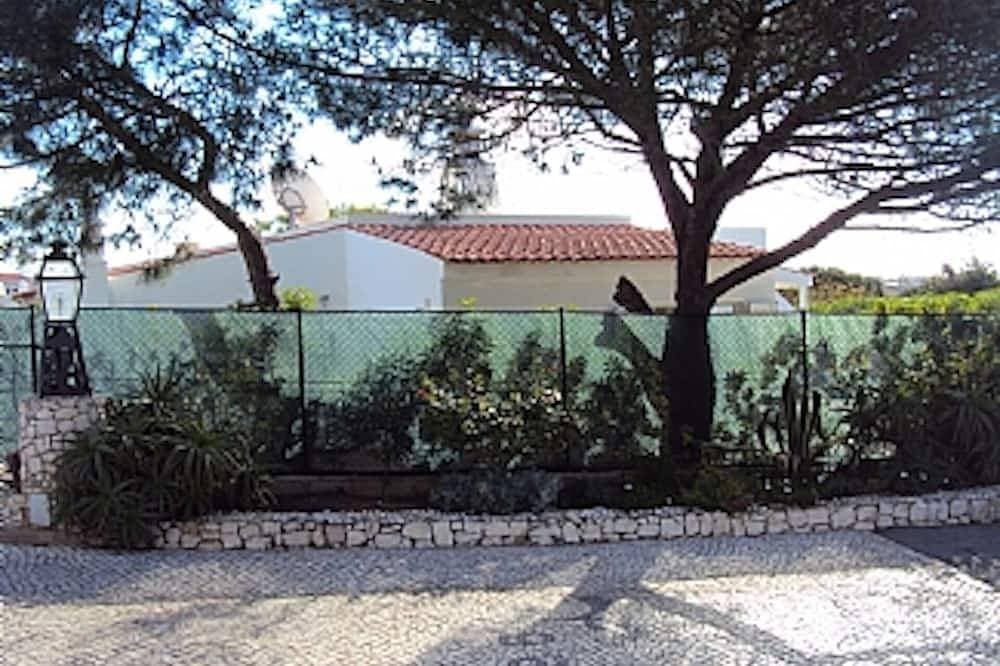 Foto 11 von 25: Villa mit privatem Whirlpool und Meerblick