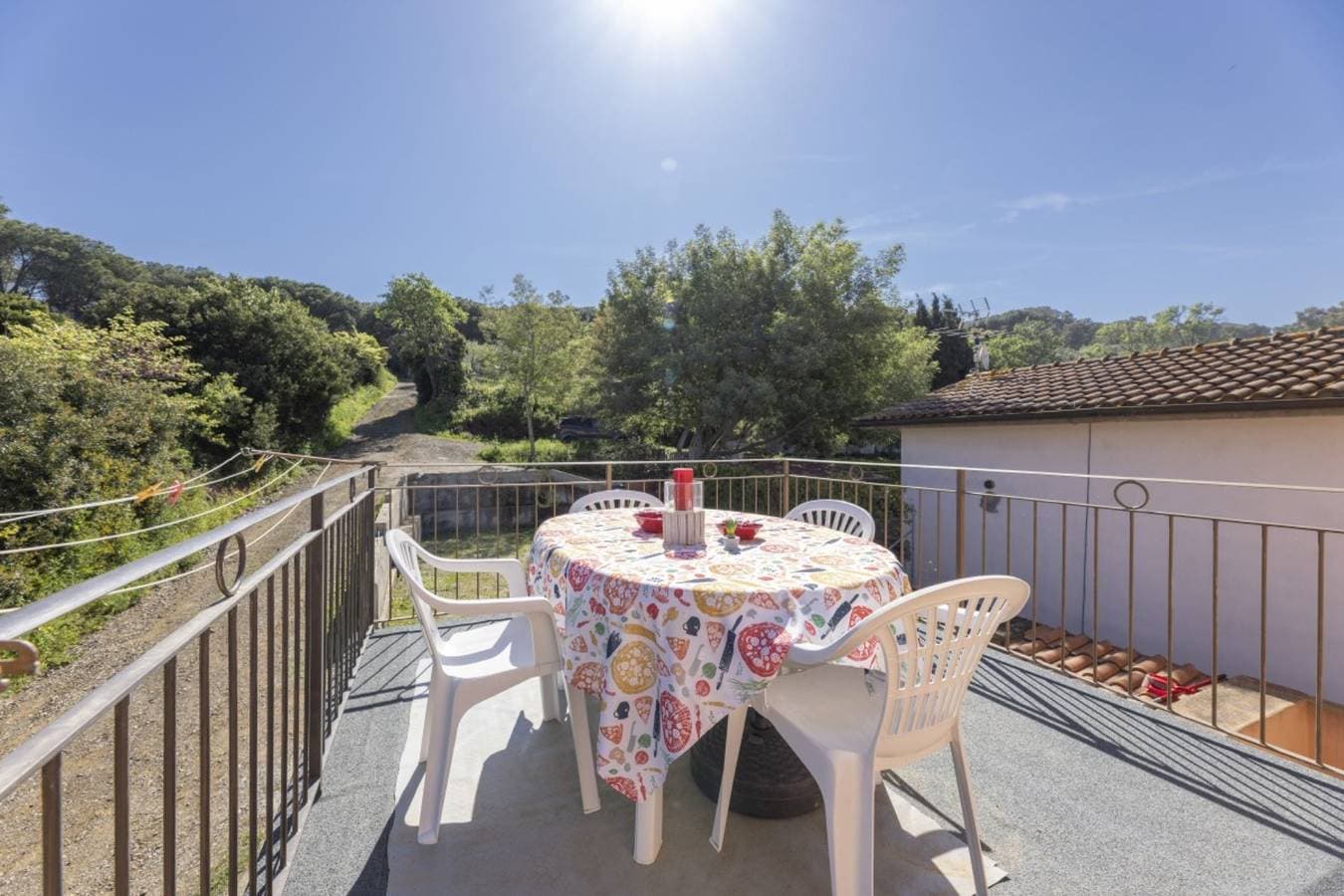 Foto 3 von 19: Ferienwohnung für 4 Personen mit Garten