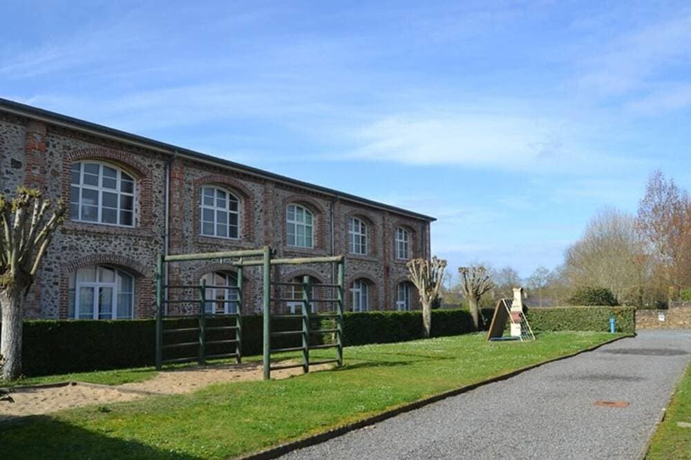 Foto 8 von 18: Gouville-sur-Mer: Haus für 5 Pers, Haustiere erlaubt, Parkplatz