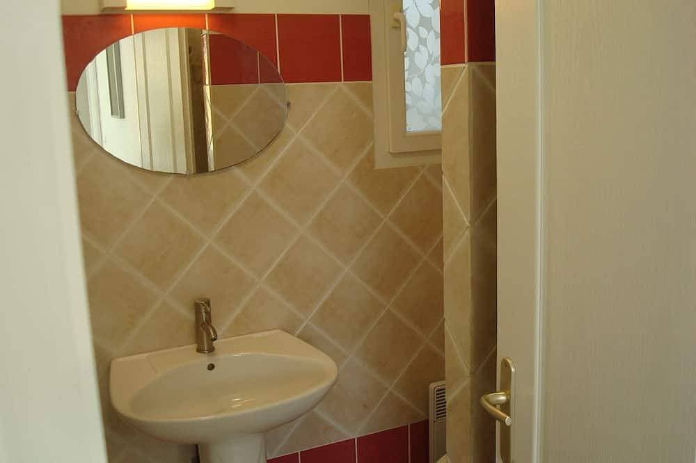 Foto 8 von 30: Berghütte voll möbliert, in Privatbesitz, ruhig.