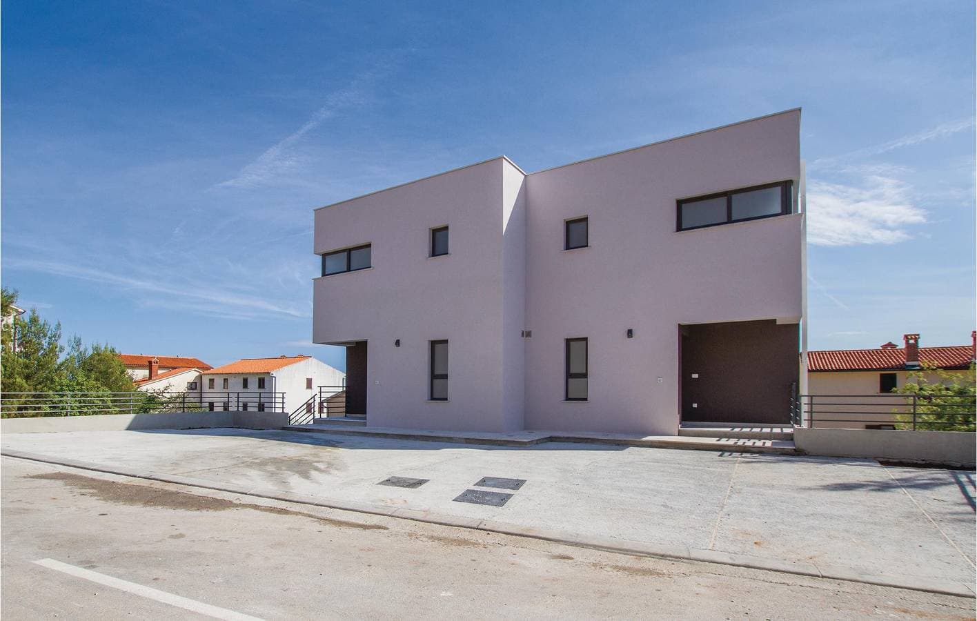 Foto 2 von 33: Geräumige 150 m² große Wohnung mit Pool, 600 m vom Strand entfernt