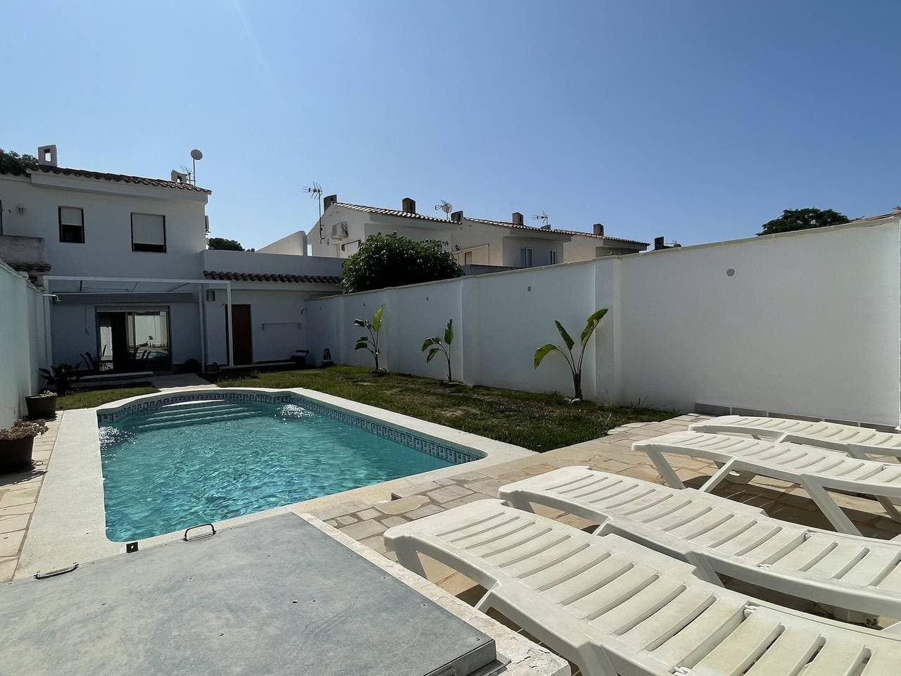 Foto 4 von 29: Luxusvilla mit Privatem Pool, 3 Schlafzimmer